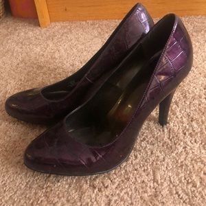 Jessica Simpson Purple Patent Faux Snake Pump